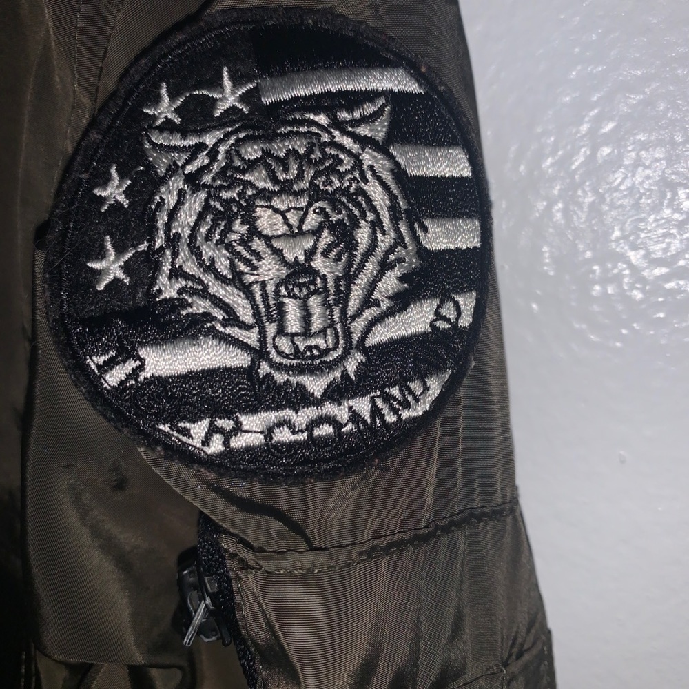 Distortion jacket - Picture 7 of 11